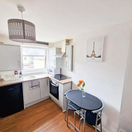 Jpl Apartment Cardiff Esterno foto