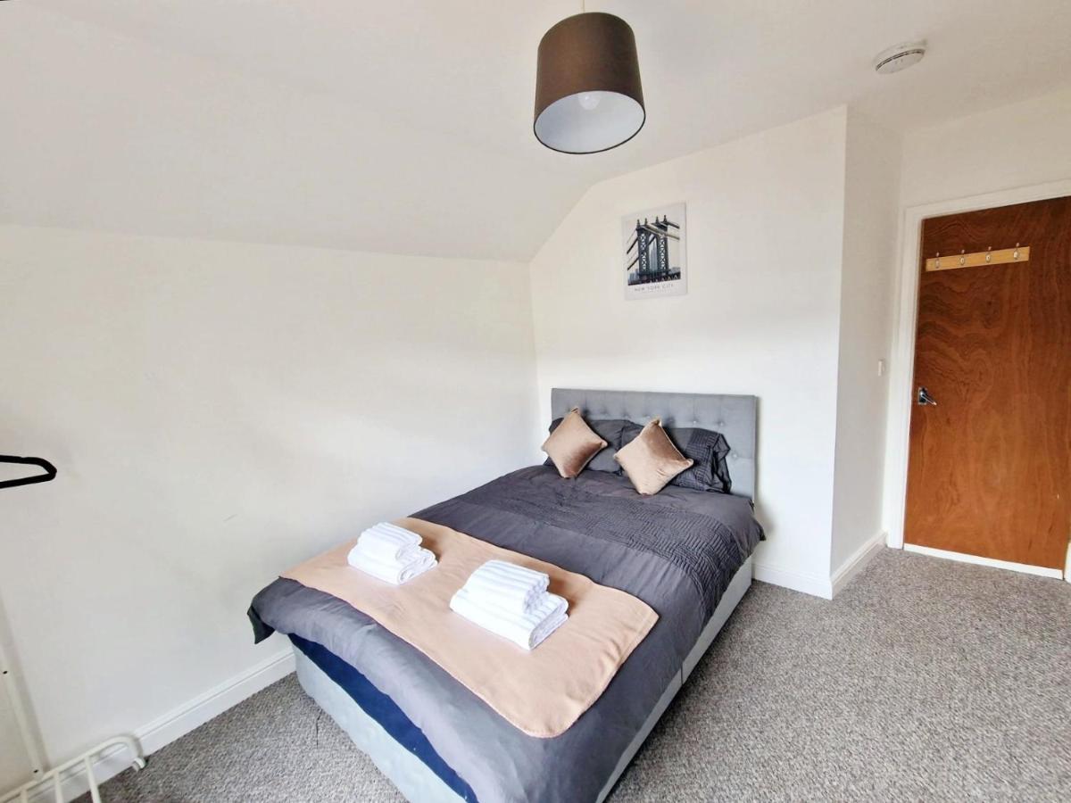 Jpl Apartment Cardiff Esterno foto