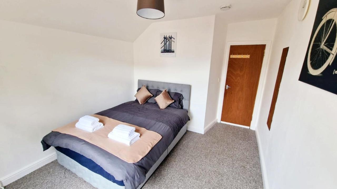 Jpl Apartment Cardiff Esterno foto